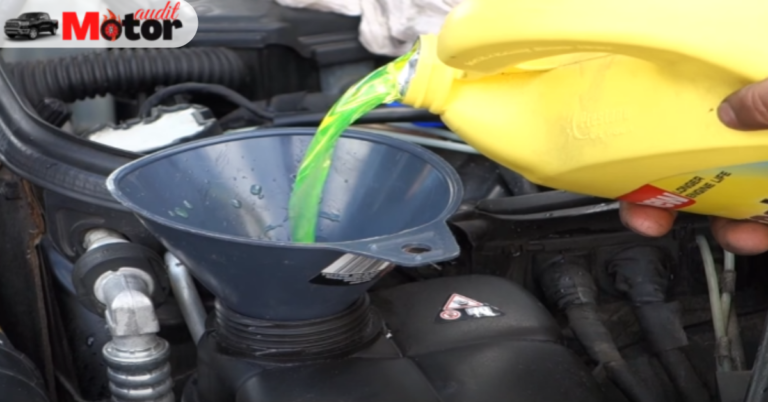 Can You Mix Red and Green Antifreeze? (Explained)